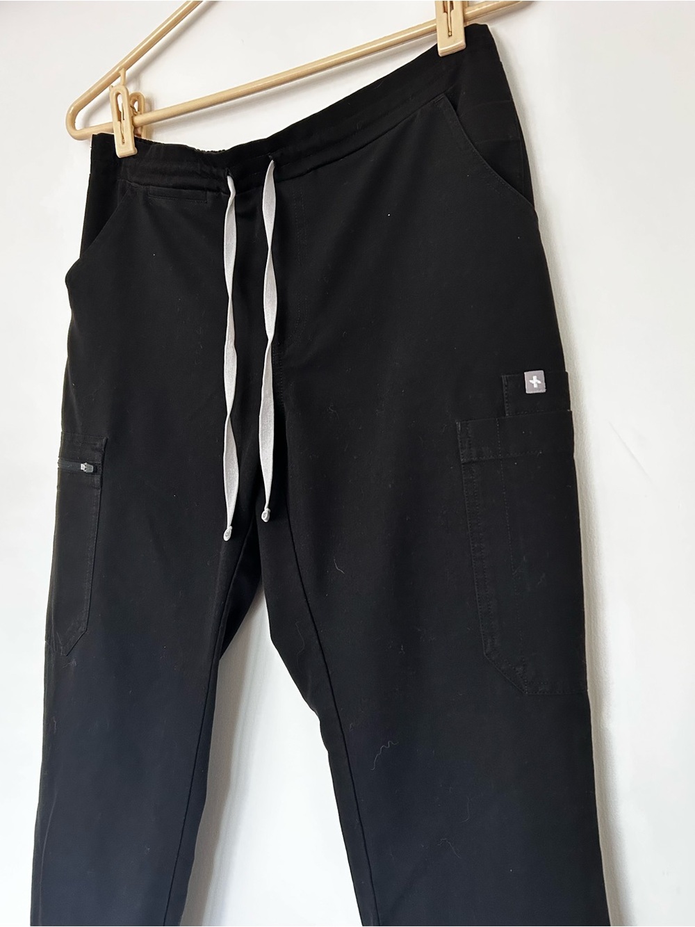 FIGS black technical collection pants sz S - Picture 3 of 9